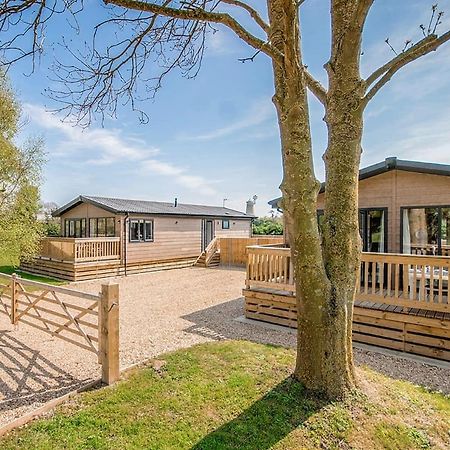 Hawthorn Glen Lodges Downham Market Extérieur photo