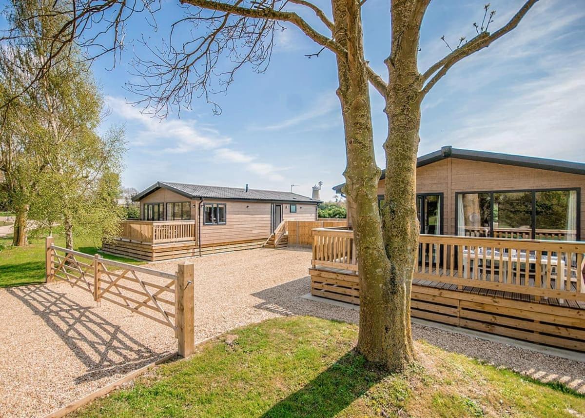 Hawthorn Glen Lodges Downham Market Extérieur photo