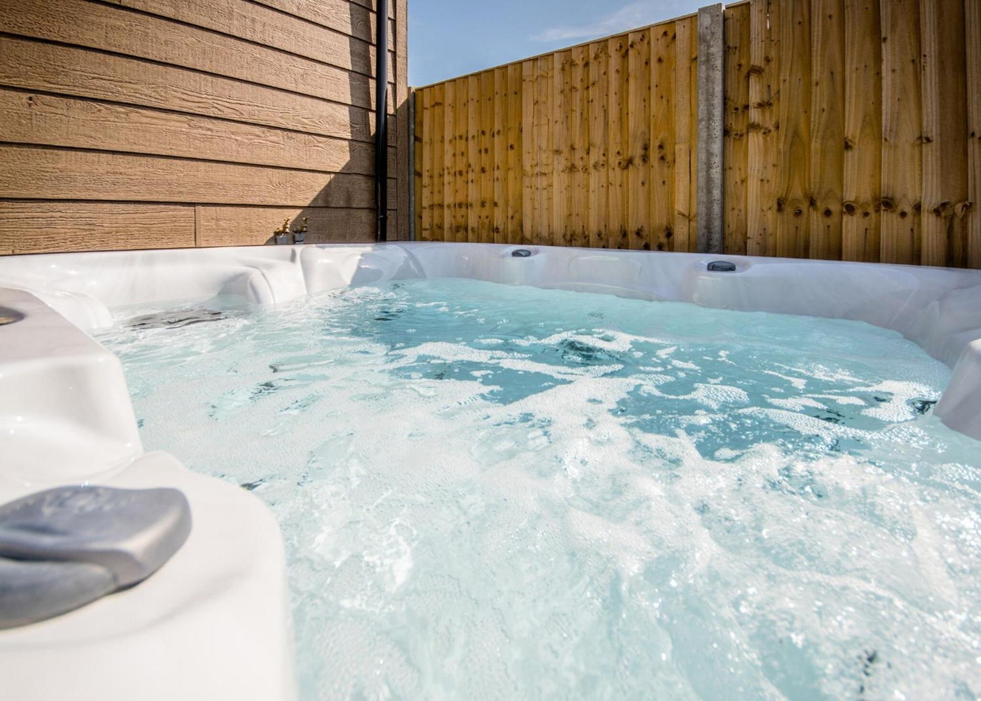 Hawthorn Glen Lodges Downham Market Extérieur photo